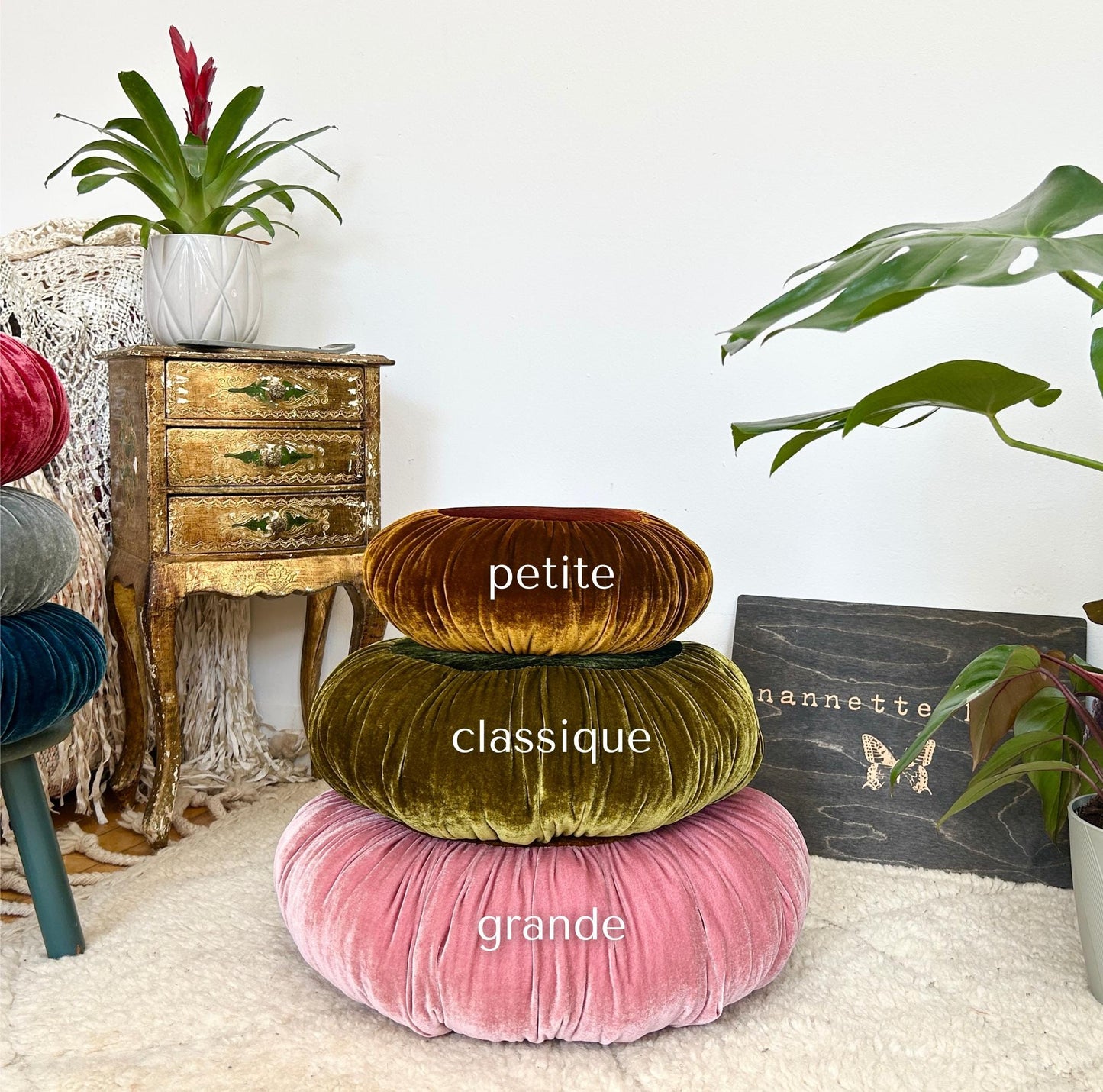 Sun Cushion | Golden Olive & Deep Emerald